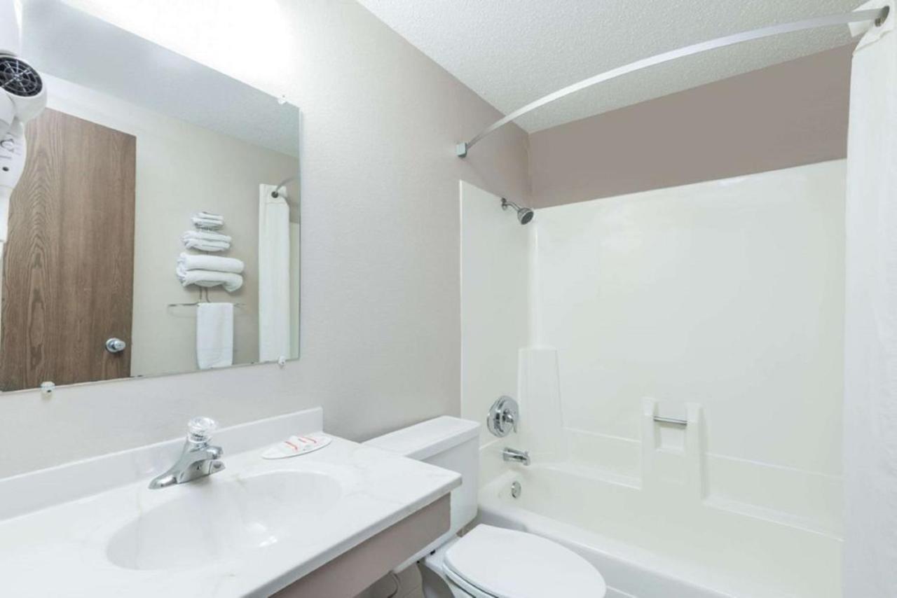Glendive Lodge Luaran gambar