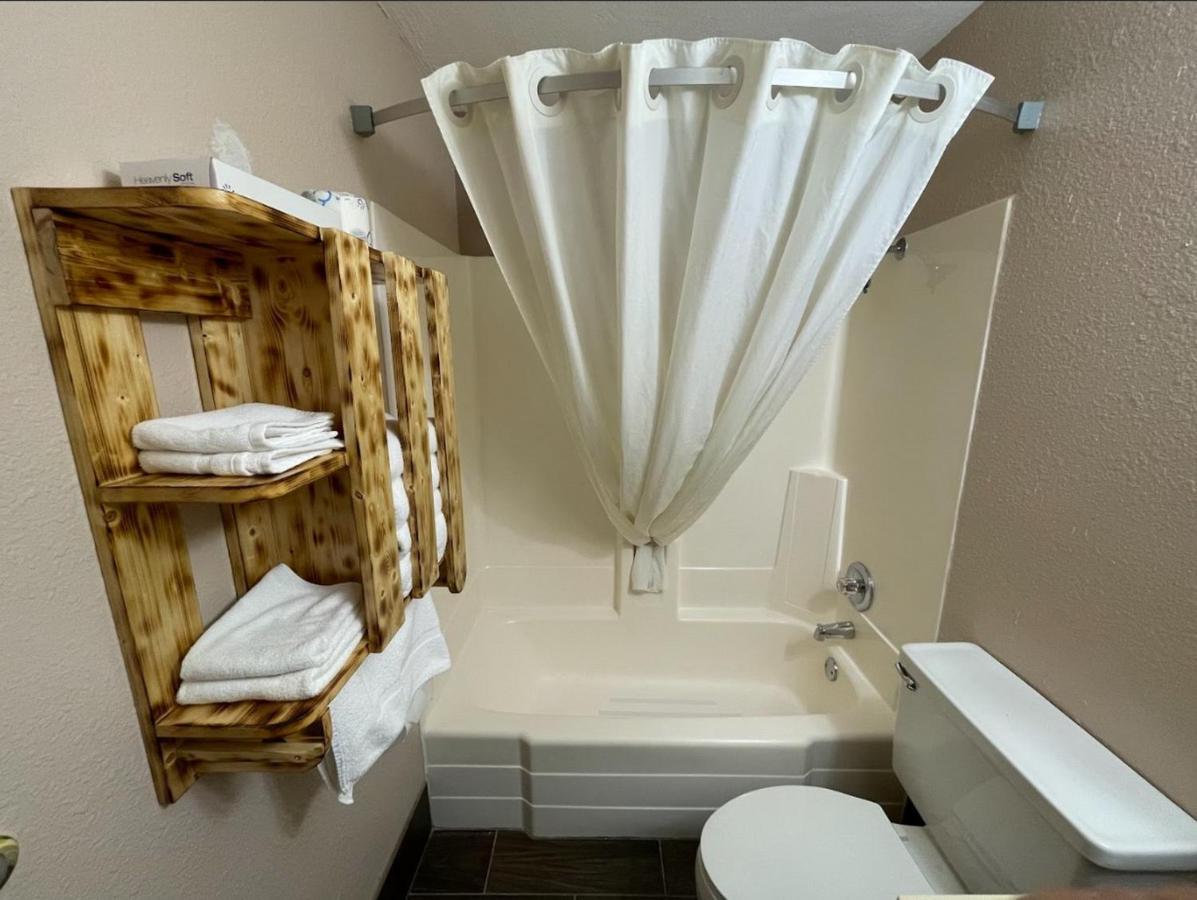 Glendive Lodge Luaran gambar